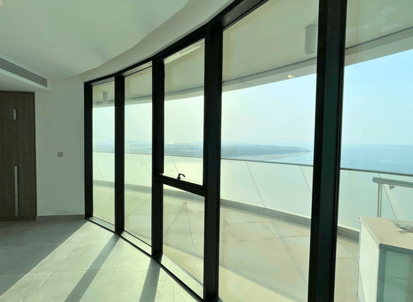 Spacious 3BR+M Home | Full Sea View | Vibrant City
