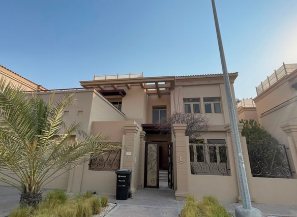 Spacious 4BR | Private Pool | Golf Garden
